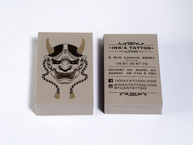 Cartes de visite letterpress réalisées pour le salon de tatouage INK'A TATTOO.