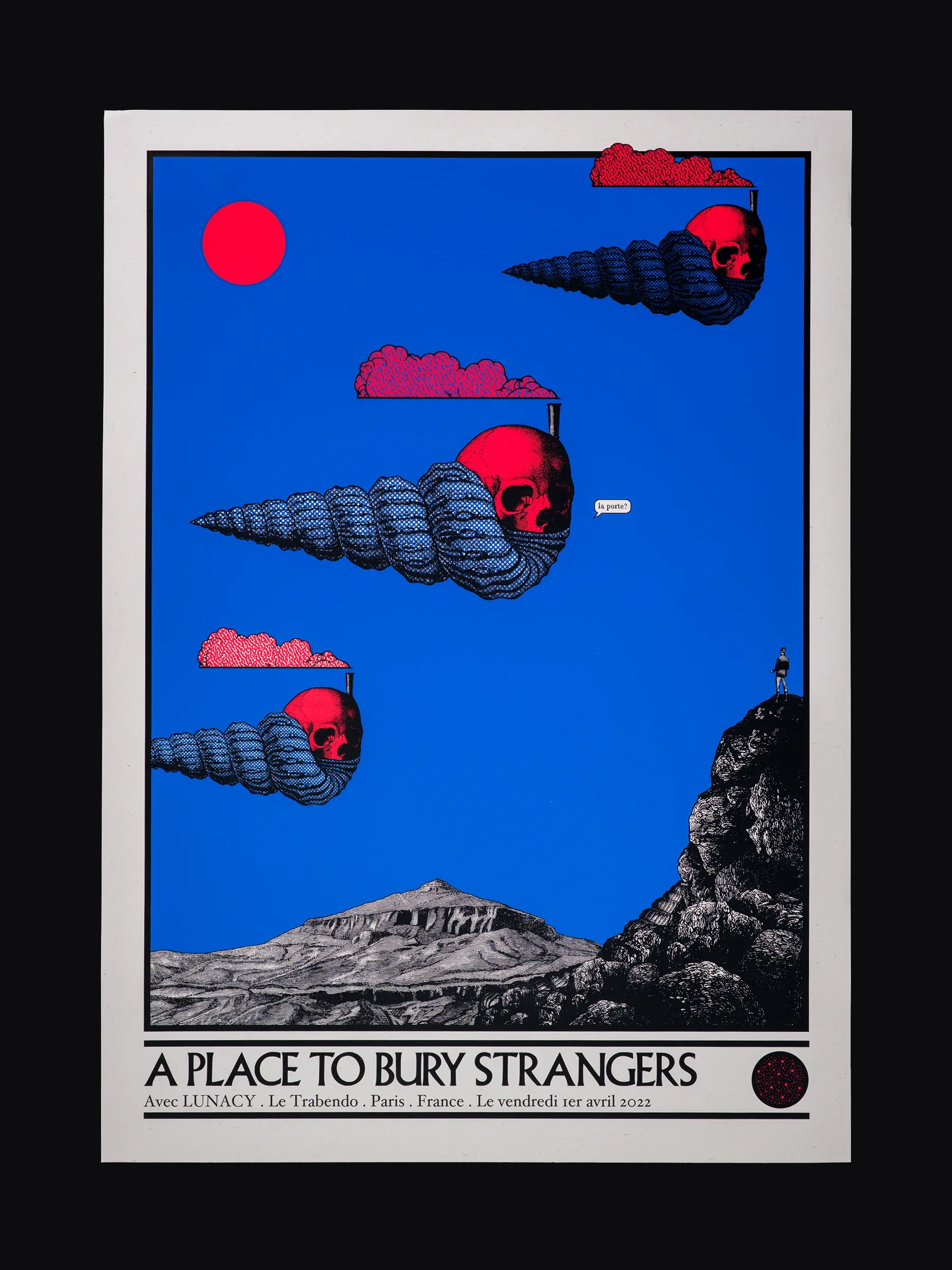 Packshot d'une estampe / affiche de concert en sérigraphie réalisé par l'illustrateur Cyrille Rousseau pour le concert du groupe A place To Bury Strangers au Trabendo à Paris en 2022. Imprimé en sérigraphie par Sacrés Caractères à Lyon.
